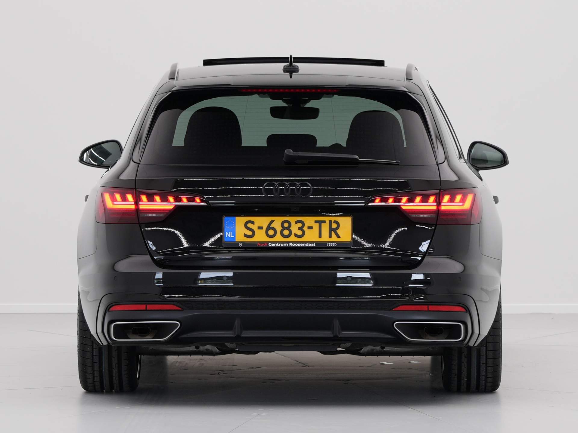 Audi - A4 Avant 35 TFSI 150pk S-Line edition Competition - 2023