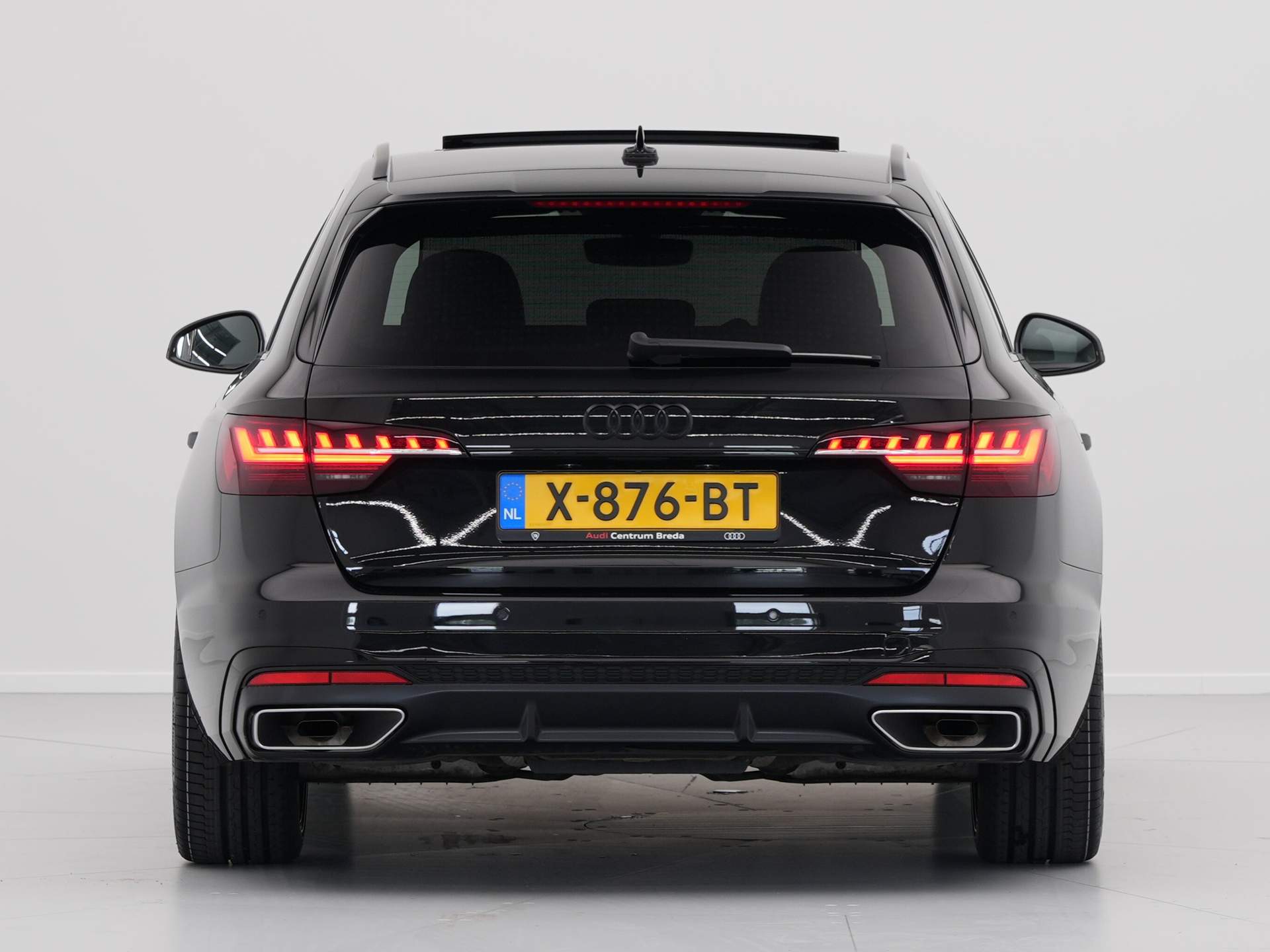 Audi - A4 Avant 35 TFSI 150pk S-Line edition Competition - 2023