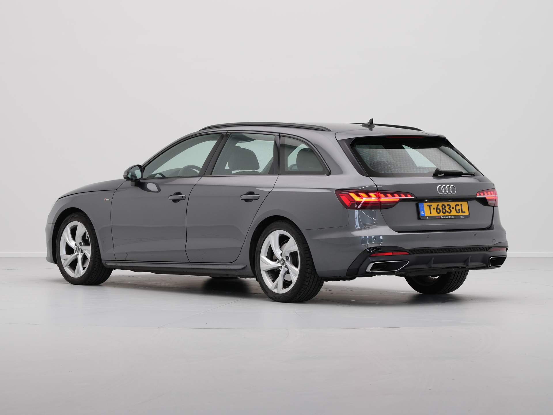 Audi - A4 Avant 35 TFSI 150pk S edition S Line - 2023