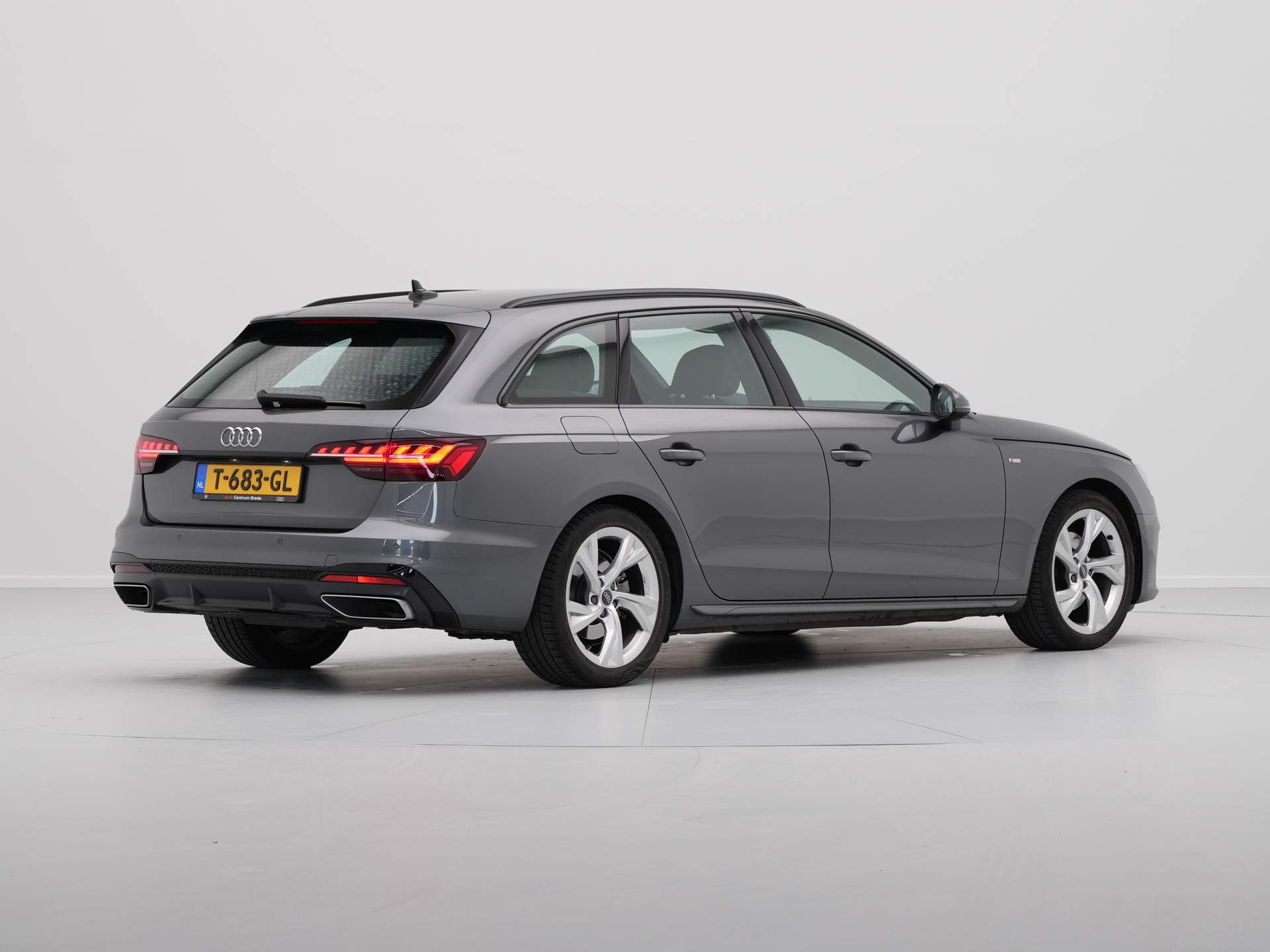 Audi - A4 Avant 35 TFSI 150pk S edition S Line - 2023