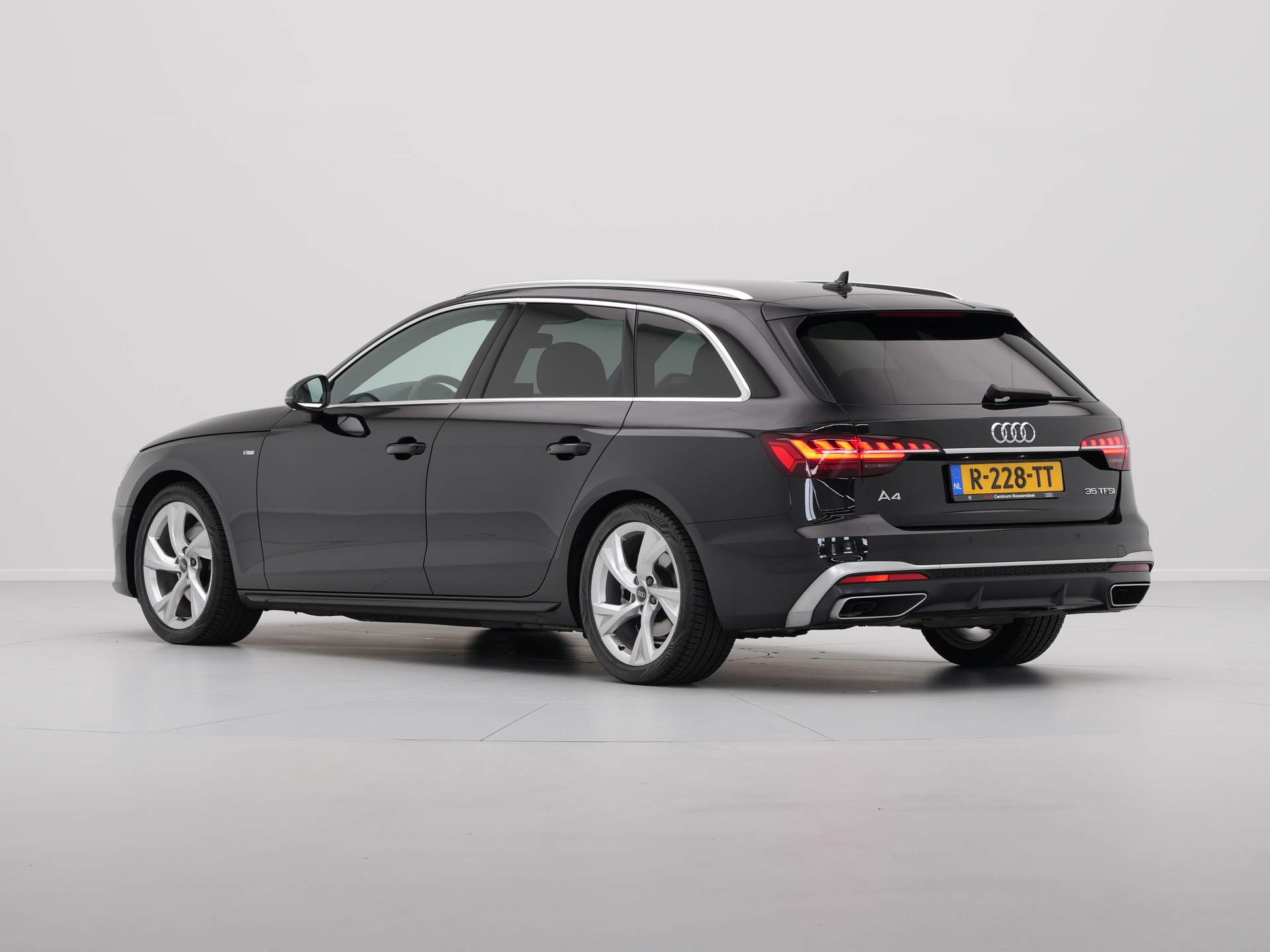 Audi - A4 Avant 35 TFSI S-Line edition - 2022