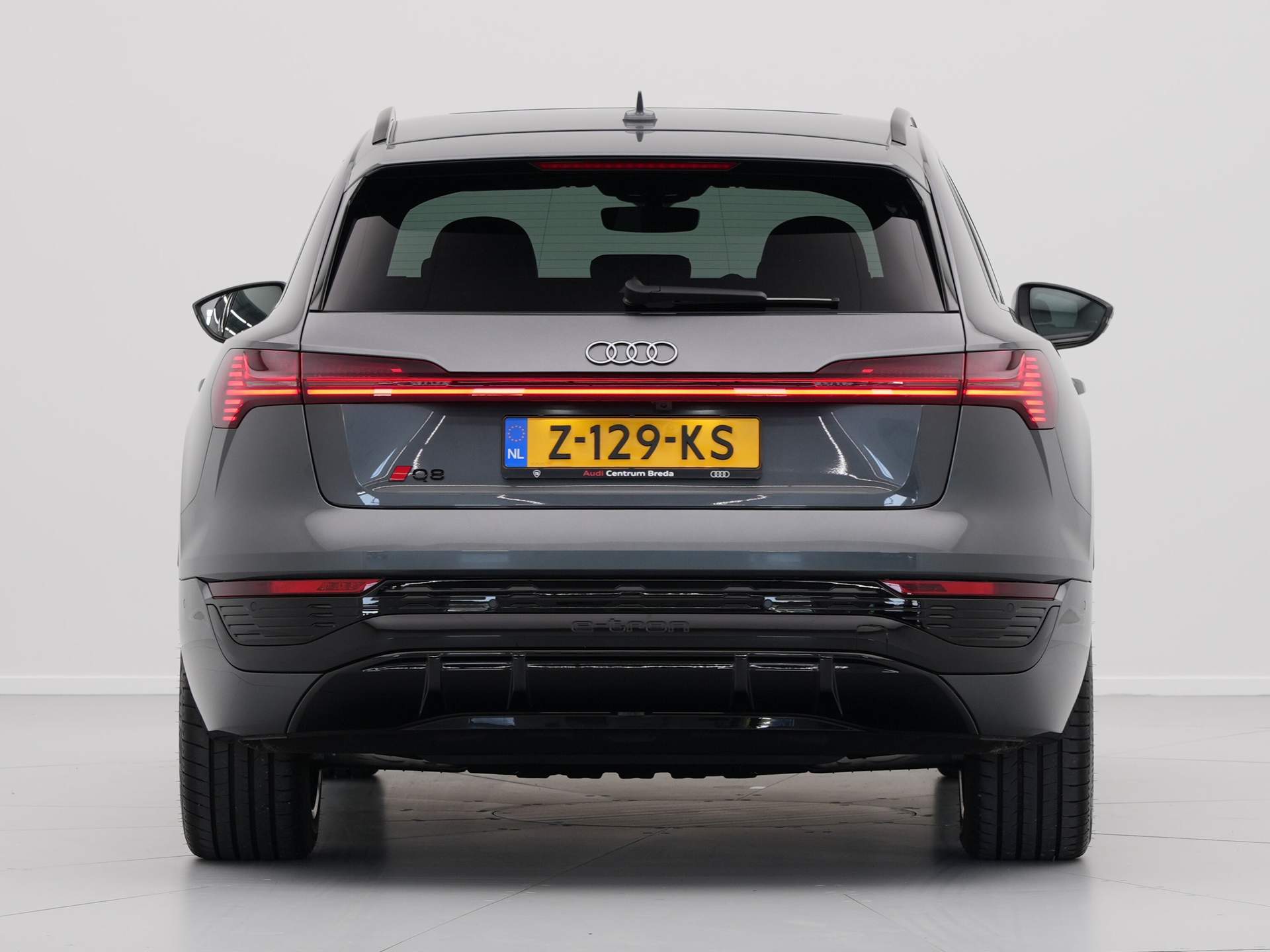 Audi - Q8 e-tron 55 quattro S-Line Edition Competition 115 kWh - 2024