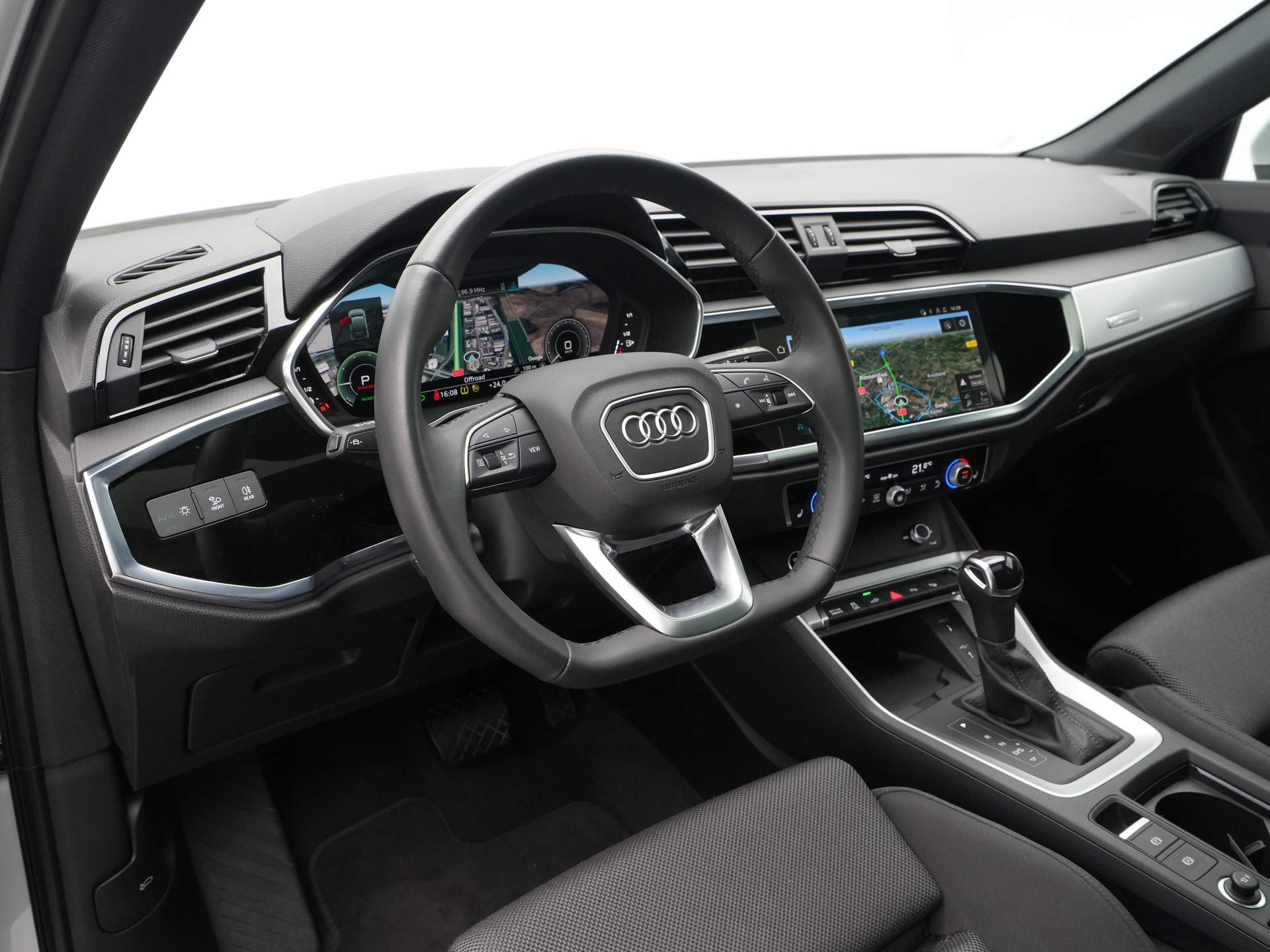 Audi - Q3 Sportback 45 TFSI e 180 kW / 245 pk S-Tronic Edition - 2023