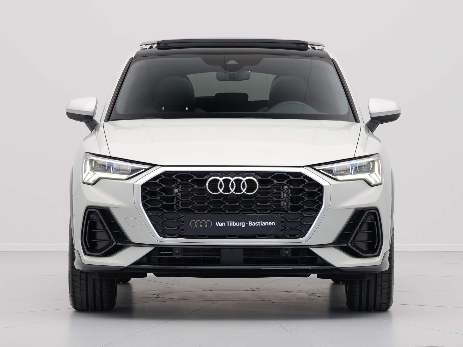 Audi - Q3 Sportback 45 TFSI e 180 kW / 245 pk S-Tronic Edition - 2023