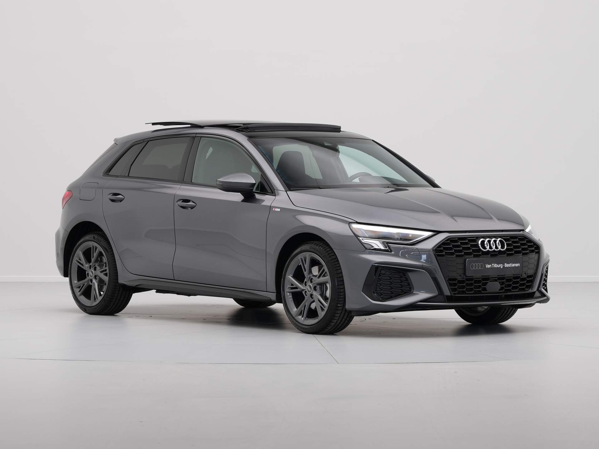 Audi - A3 Sportback 40 TFSI e Edition - 2023