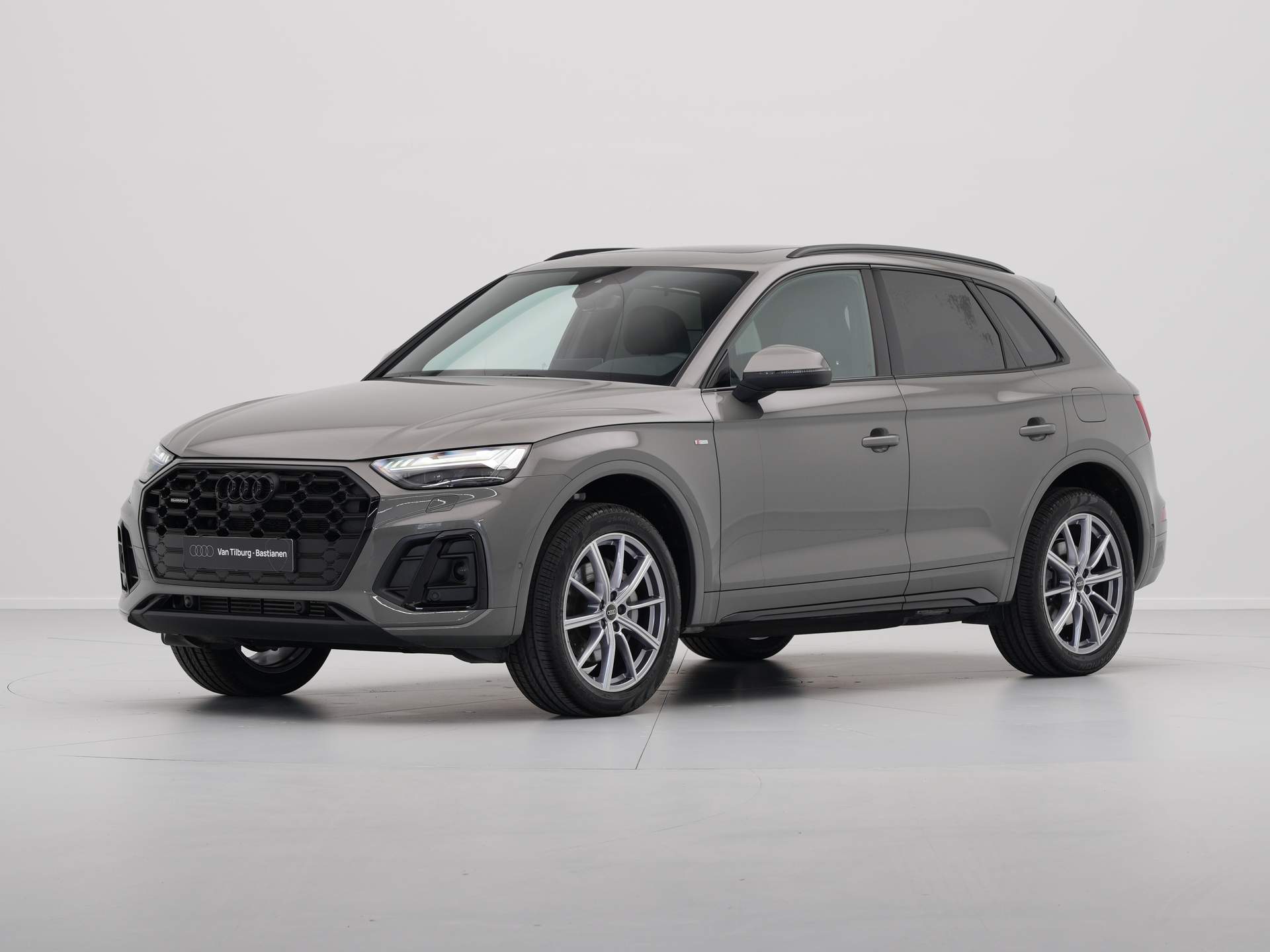 Audi - Q5 55 TFSI e S edition Competition - 2023