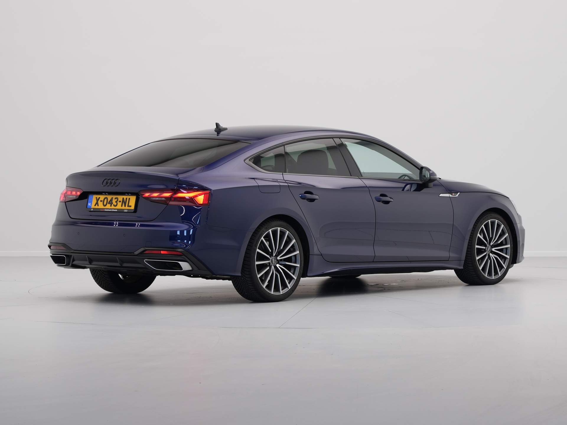 Audi - A5 Sportback 35 150pk TFSI S-Line edition Competition - 2024