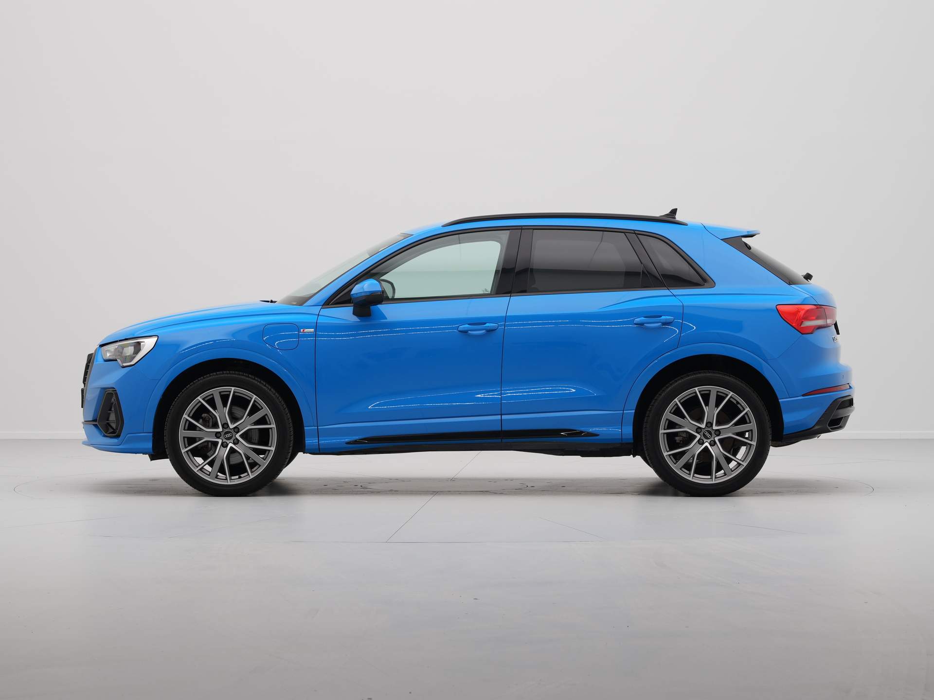 Audi - Q3 45 TFSI e S-Line edition - 2021