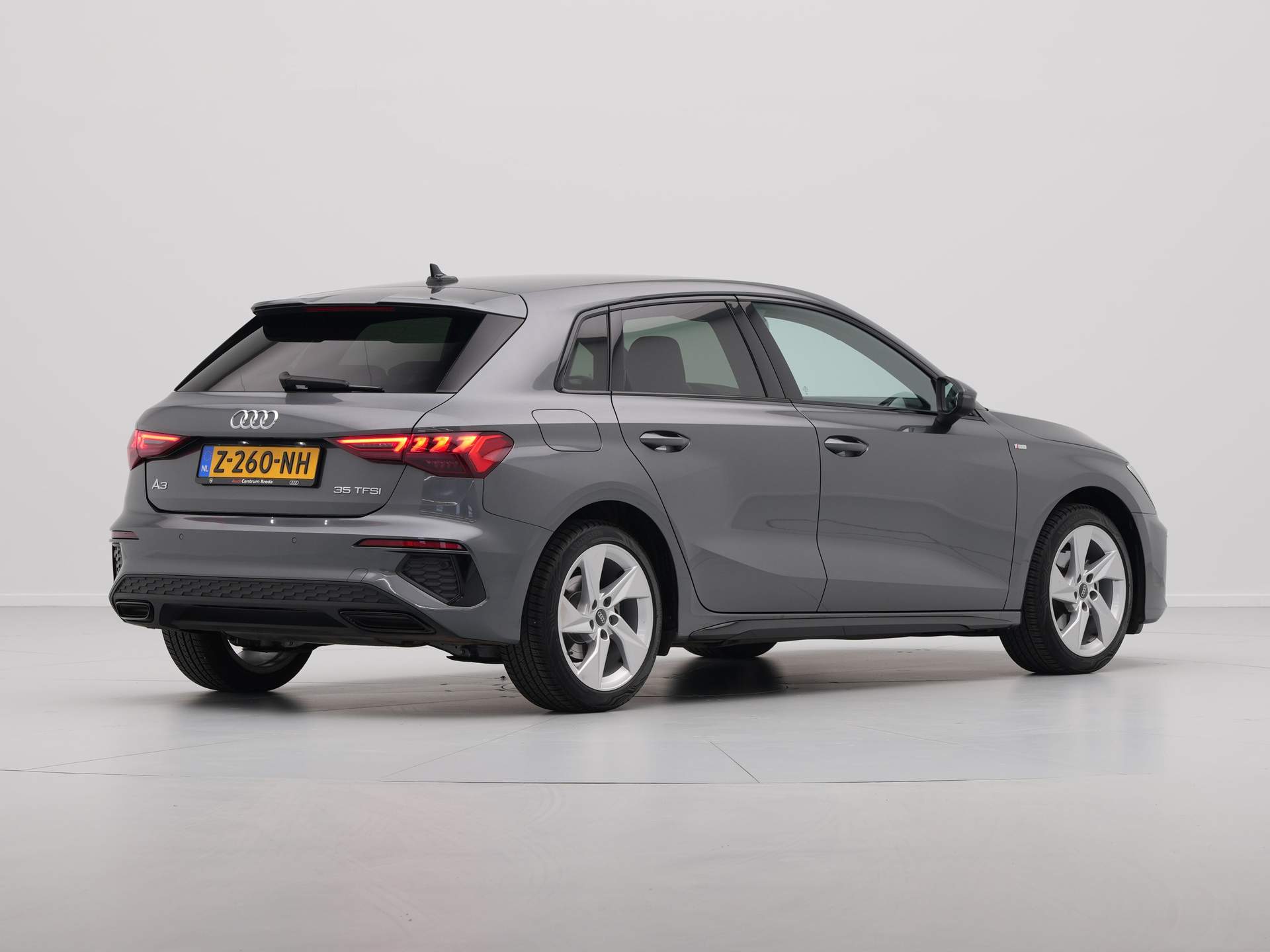 Audi - A3 Sportback 35 TFSI 150pk S-Line edition - 2024