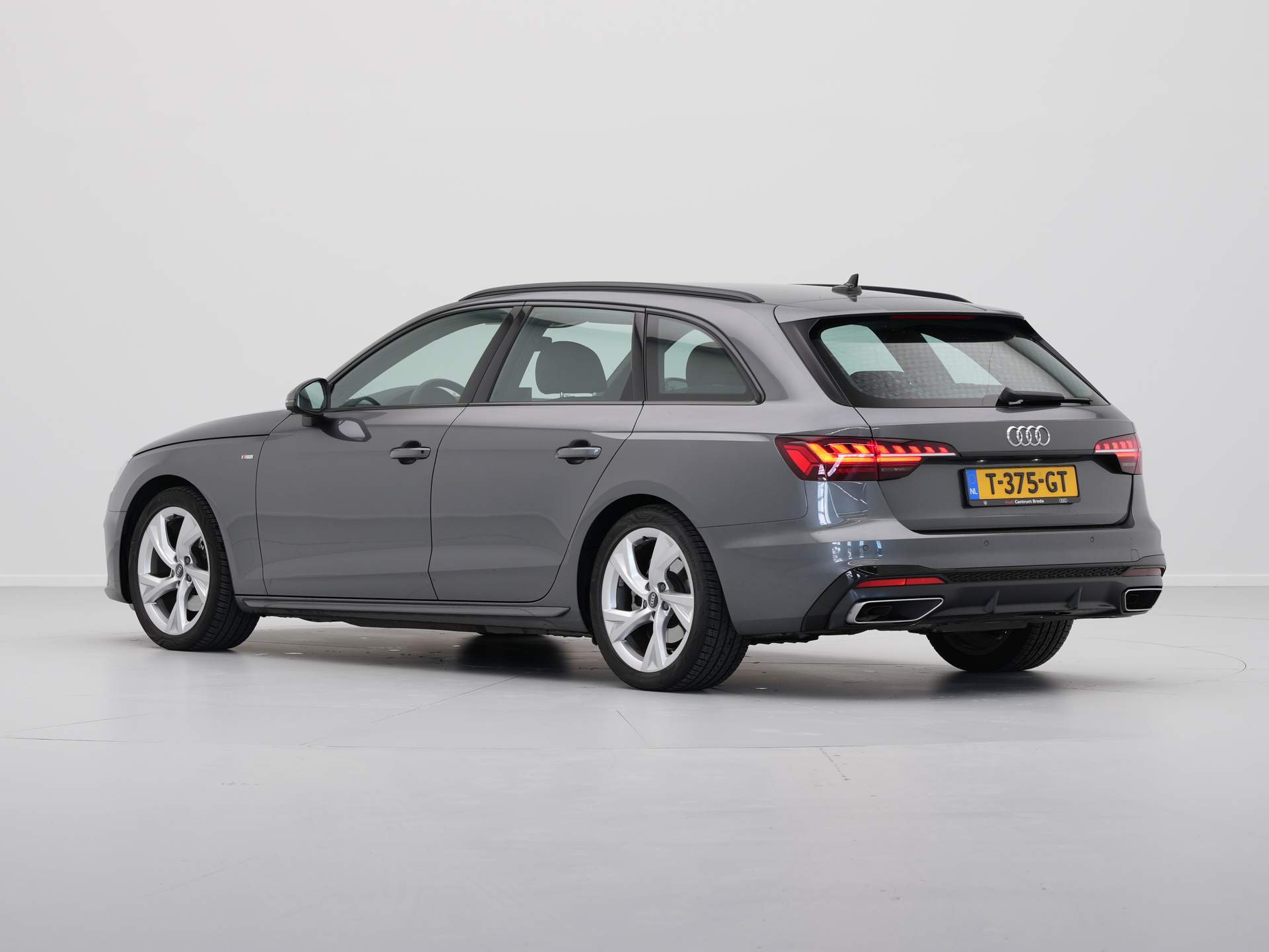 Audi - A4 Avant 35 150 pk TFSI S edition S Line - 2023