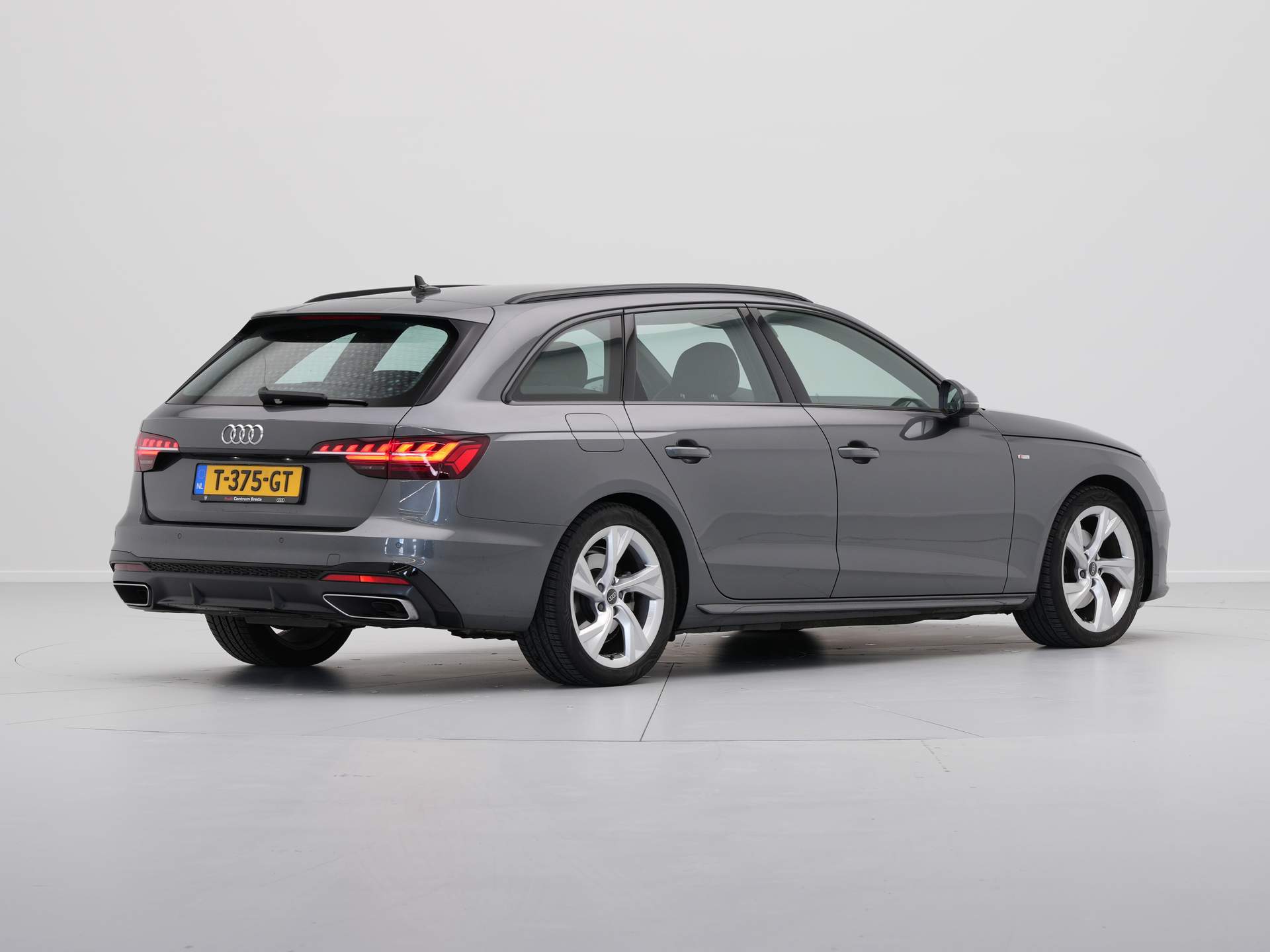 Audi - A4 Avant 35 150 pk TFSI S edition S Line - 2023