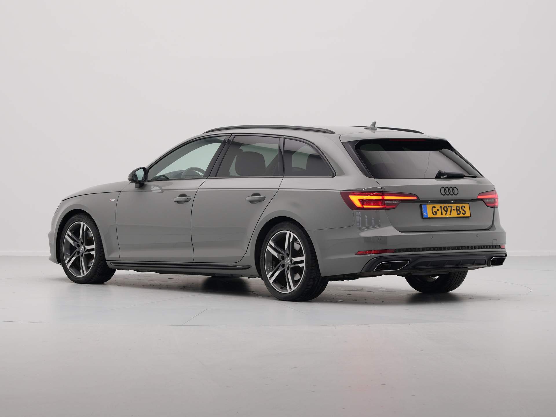 Audi - A4 Avant 35 TFSI 150pk S-Line Edition - 2019