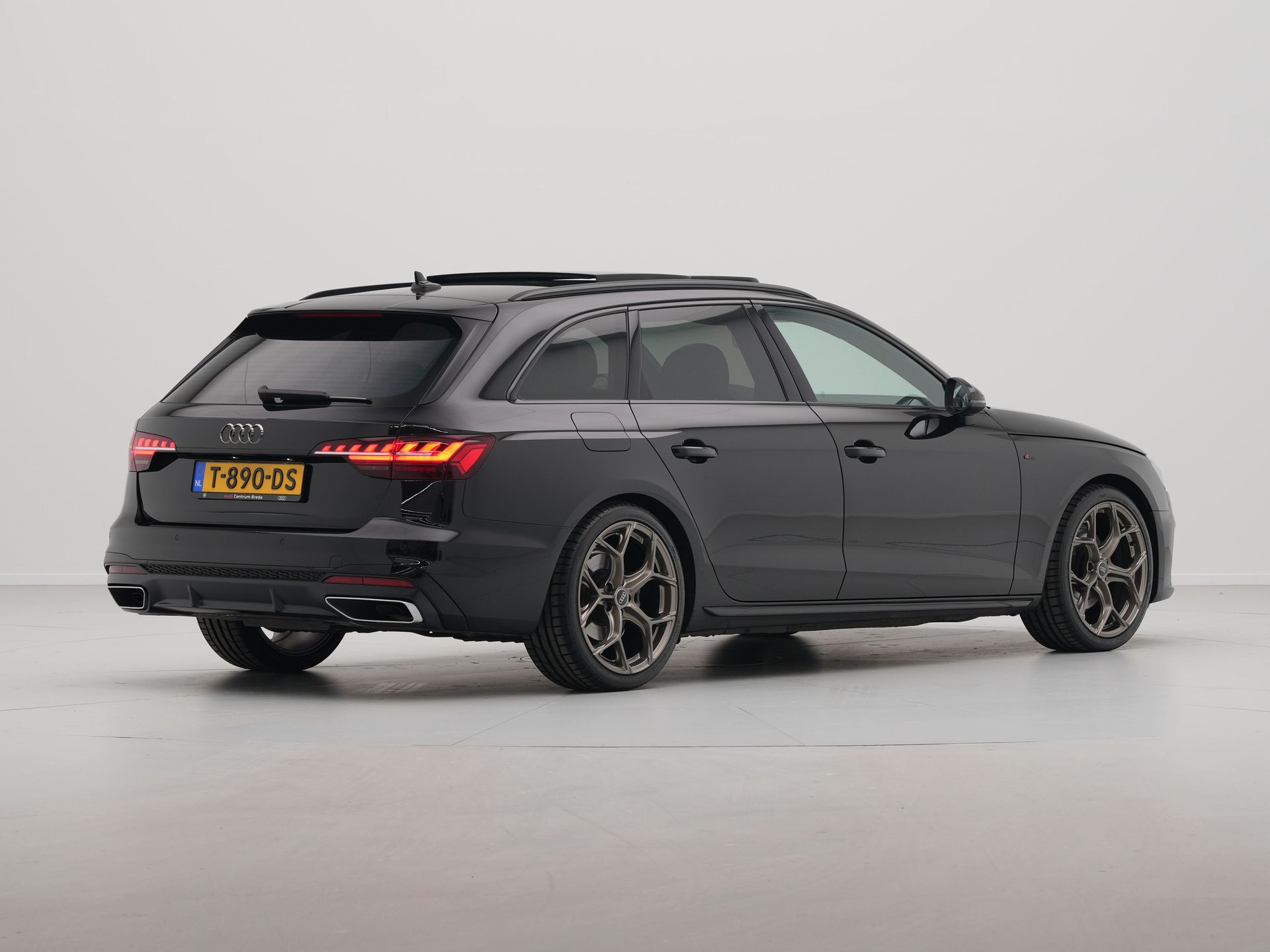 Audi - A4 Avant 35 TFSI S edition - 2023