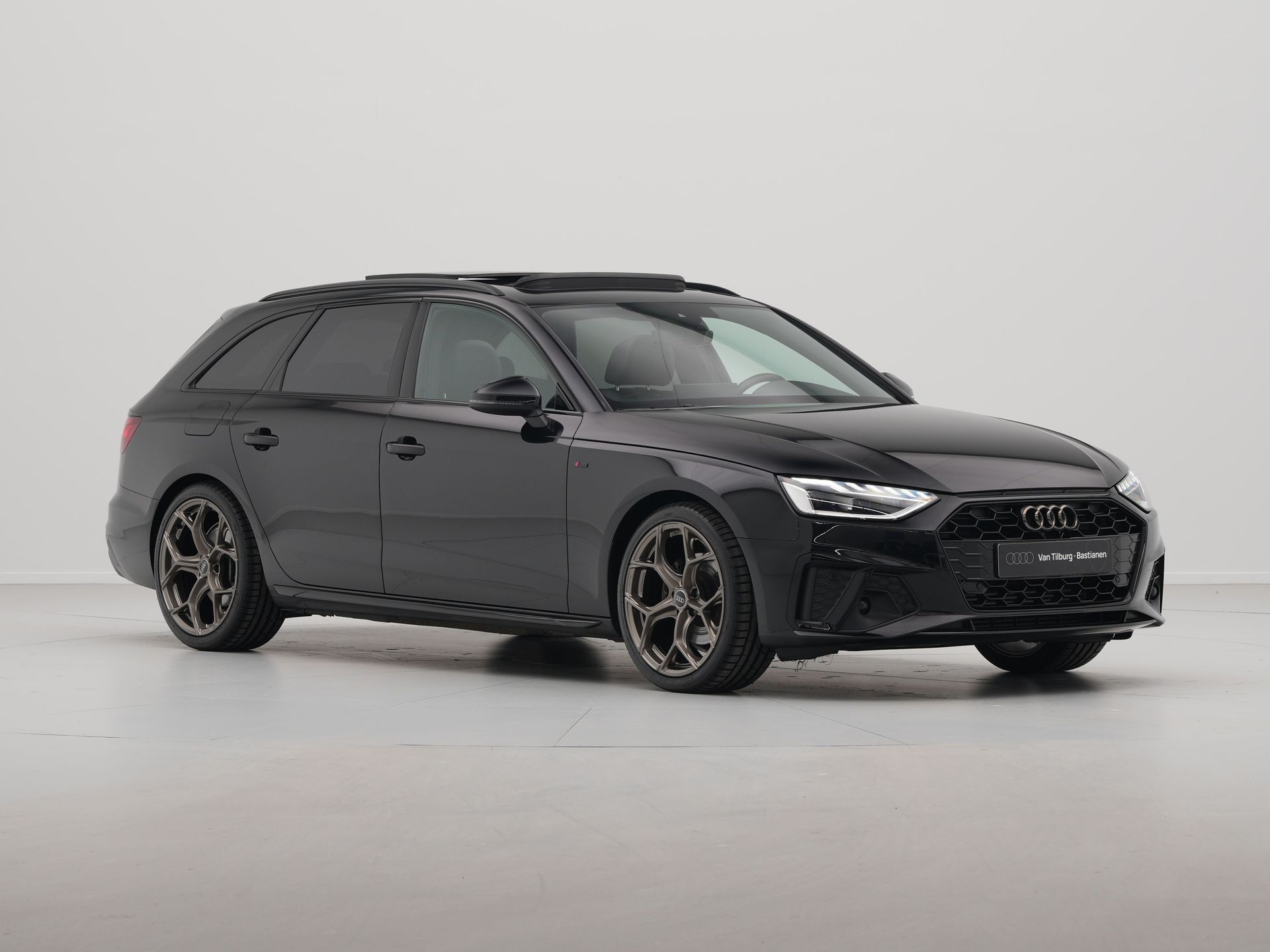 Audi - A4 Avant 35 TFSI S edition - 2023