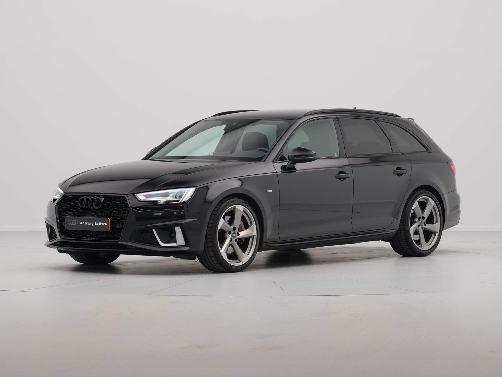 Audi - A4 Avant 2.0 TFSI 252pk Quattro Sport S line black edition - 2018