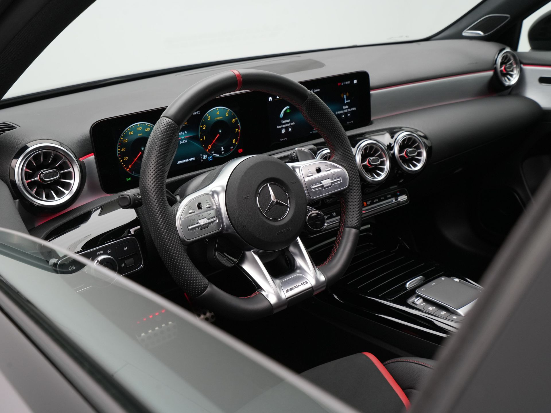 Mercedes-Benz - A-Klasse AMG 35 4MATIC - 2022