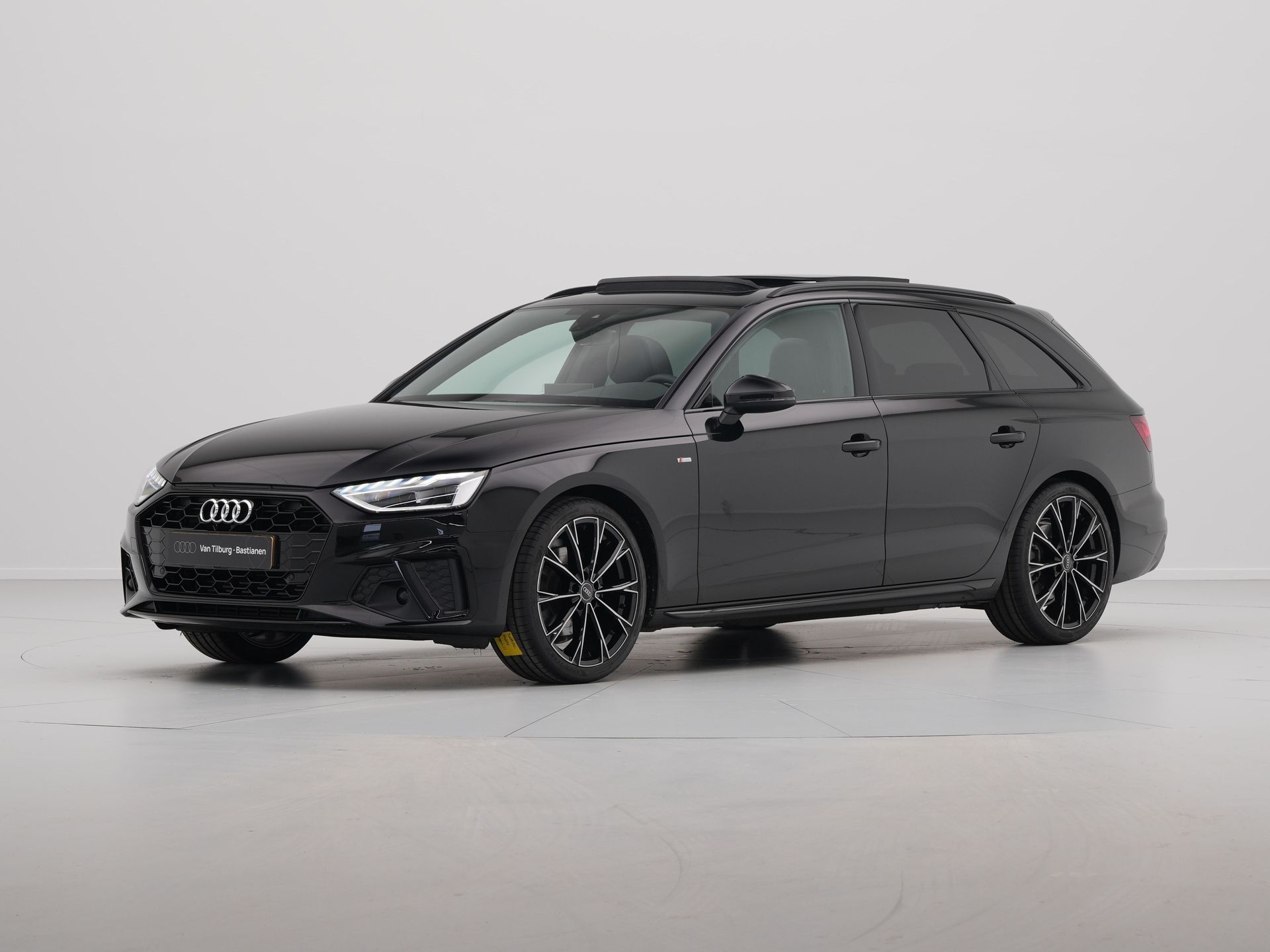 Audi - A4 Avant 35 TFSI S edition Competition - 2024