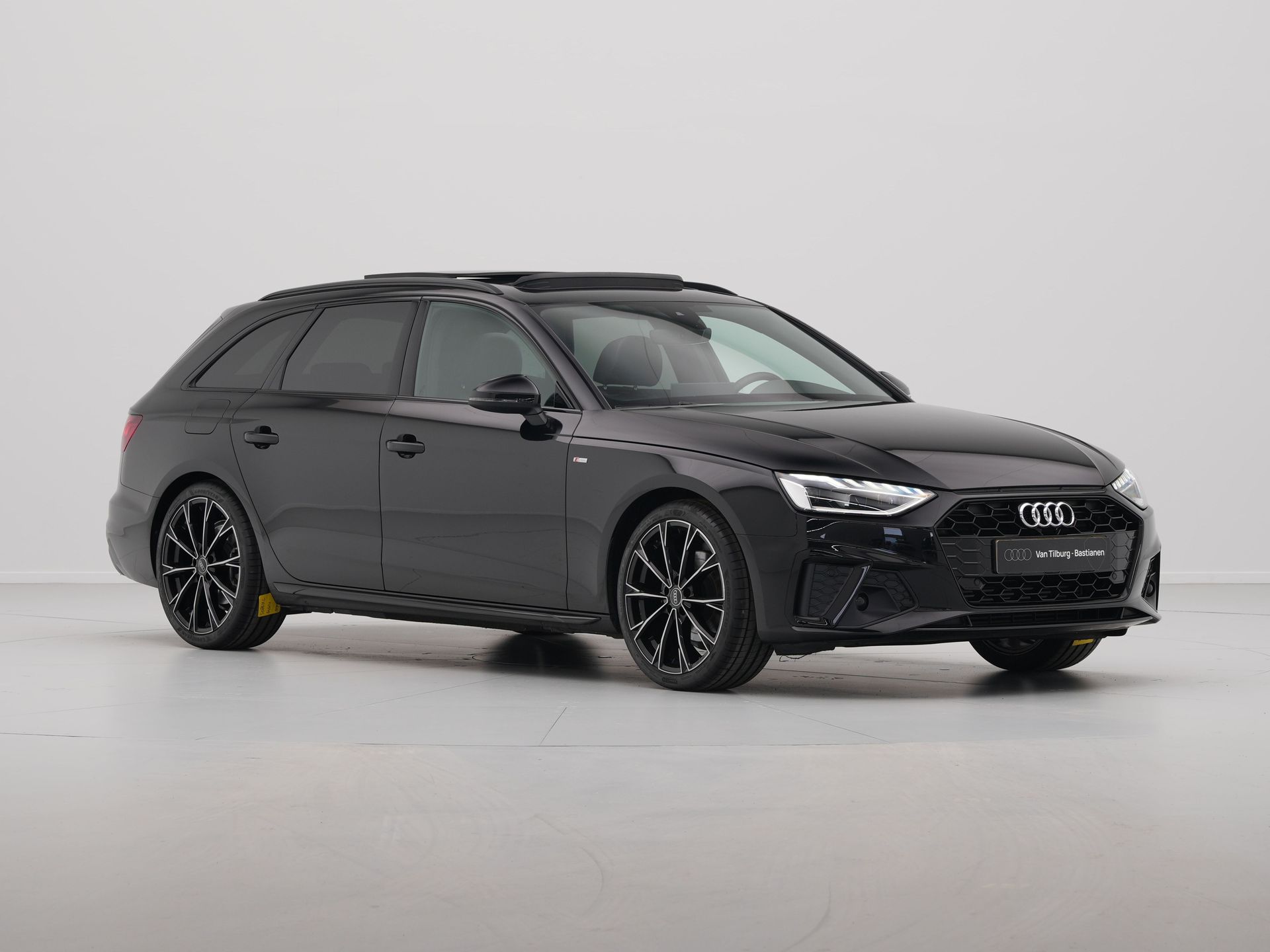 Audi - A4 Avant 35 TFSI S edition Competition - 2024