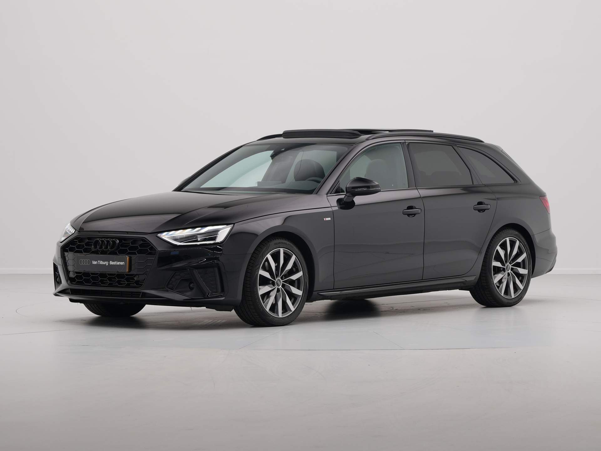 Audi - A4 Avant 35 TFSI 110 kW/150 pk S-Tronic S line edition Competition - 2024