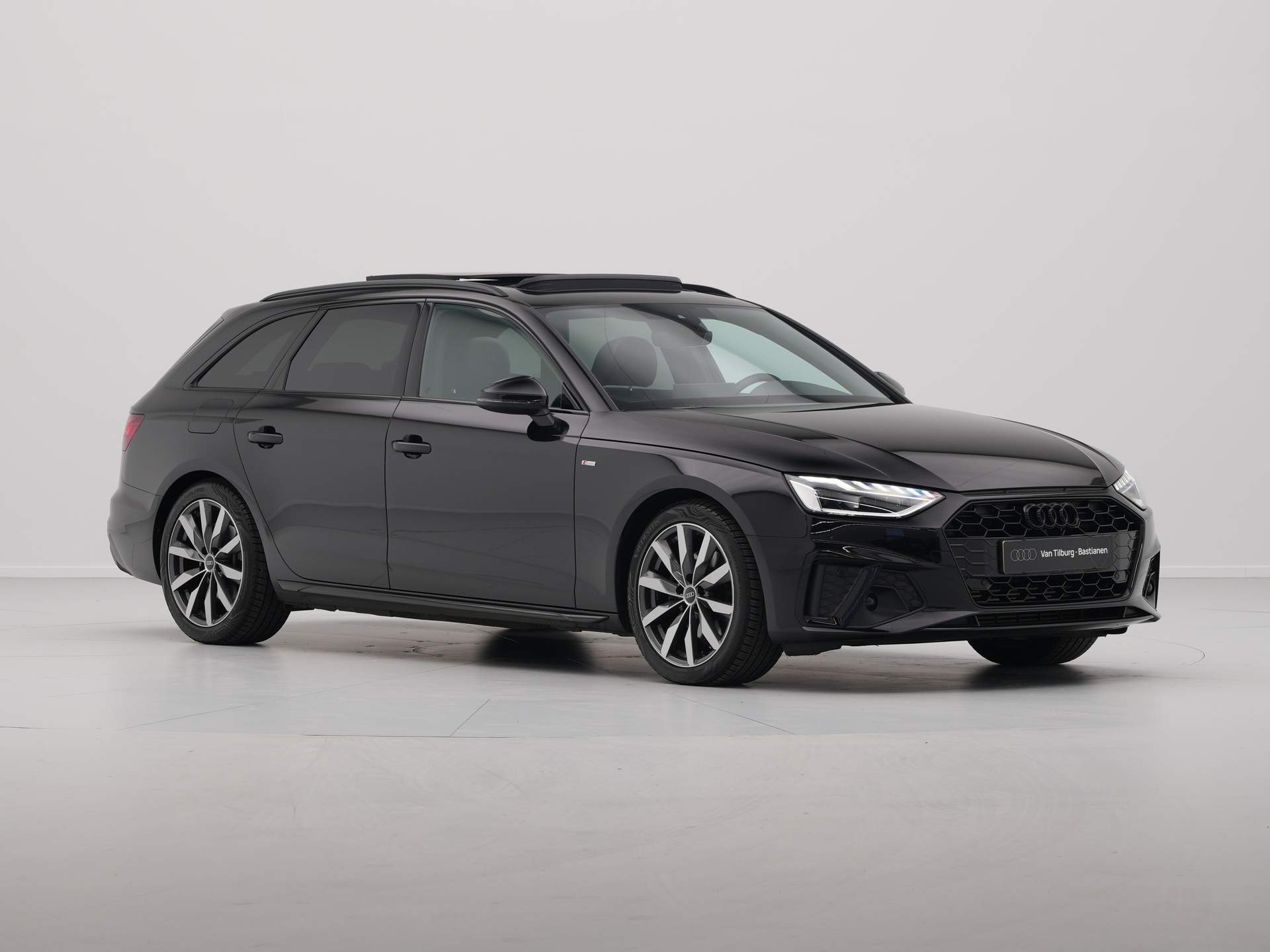 Audi - A4 Avant 35 TFSI 110 kW/150 pk S-Tronic S line edition Competition - 2024