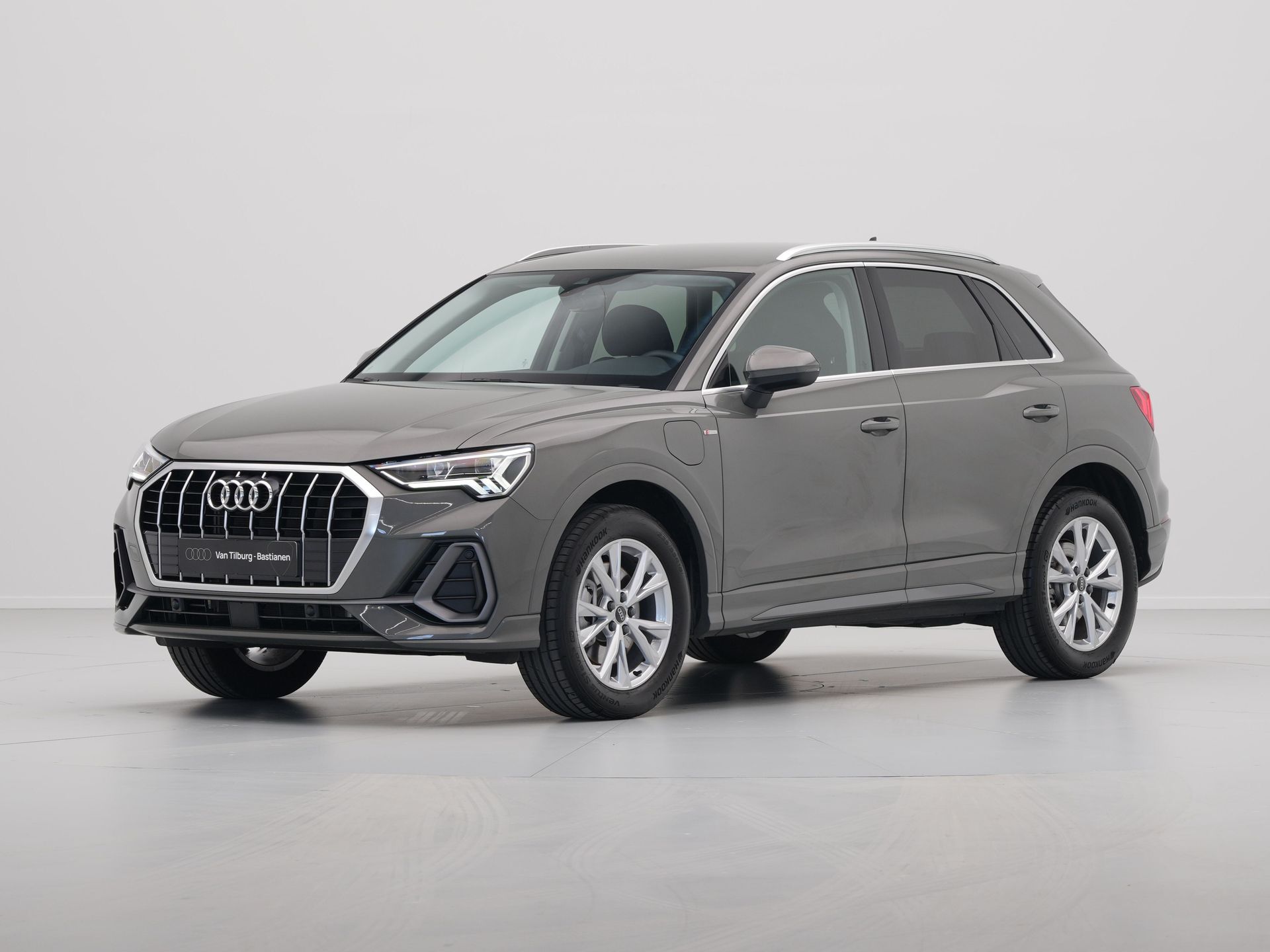 Audi - Q3 45 TFSI e 245 pkS edition - 2024