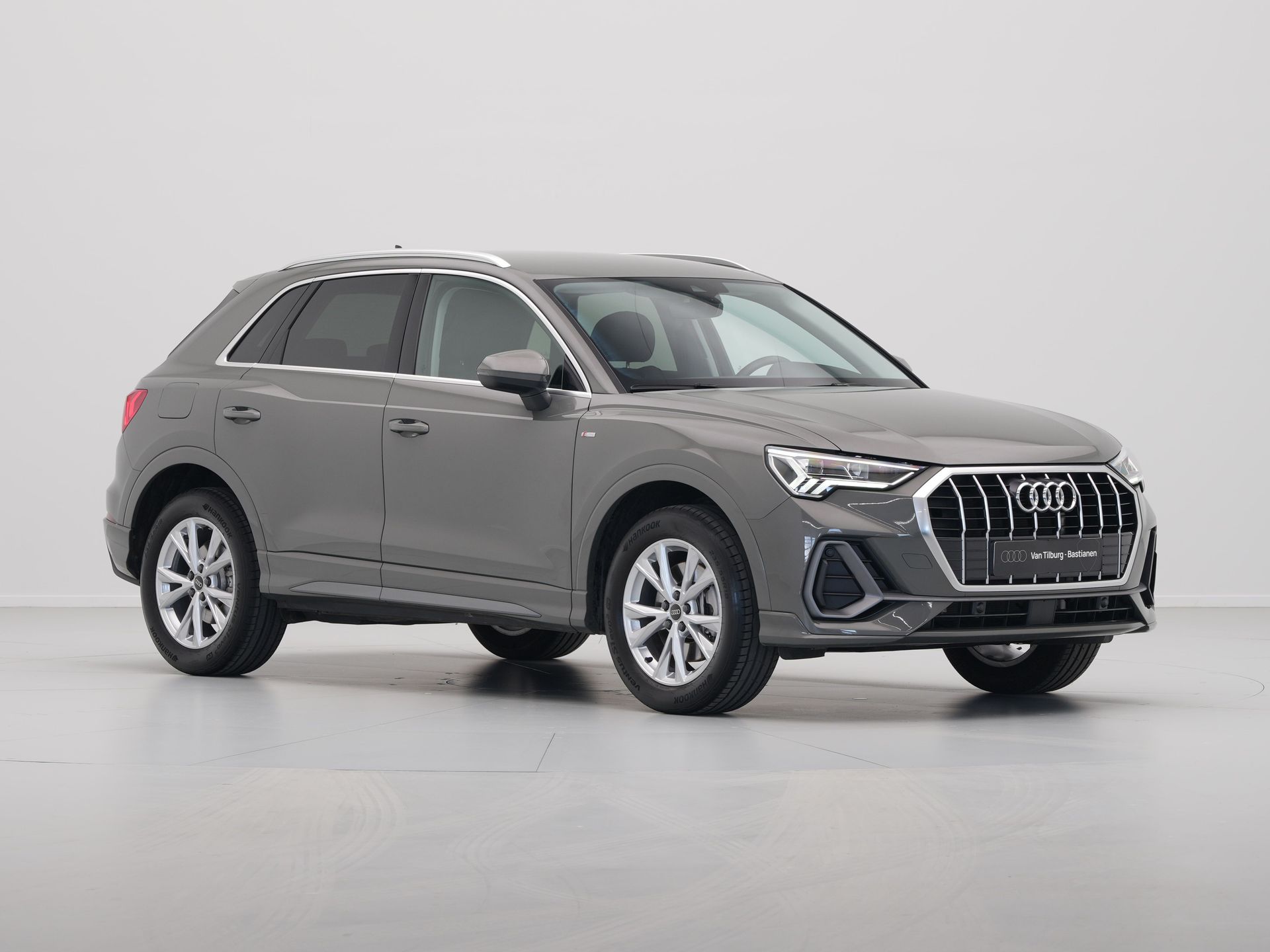 Audi - Q3 45 TFSI e 245 pkS edition - 2024