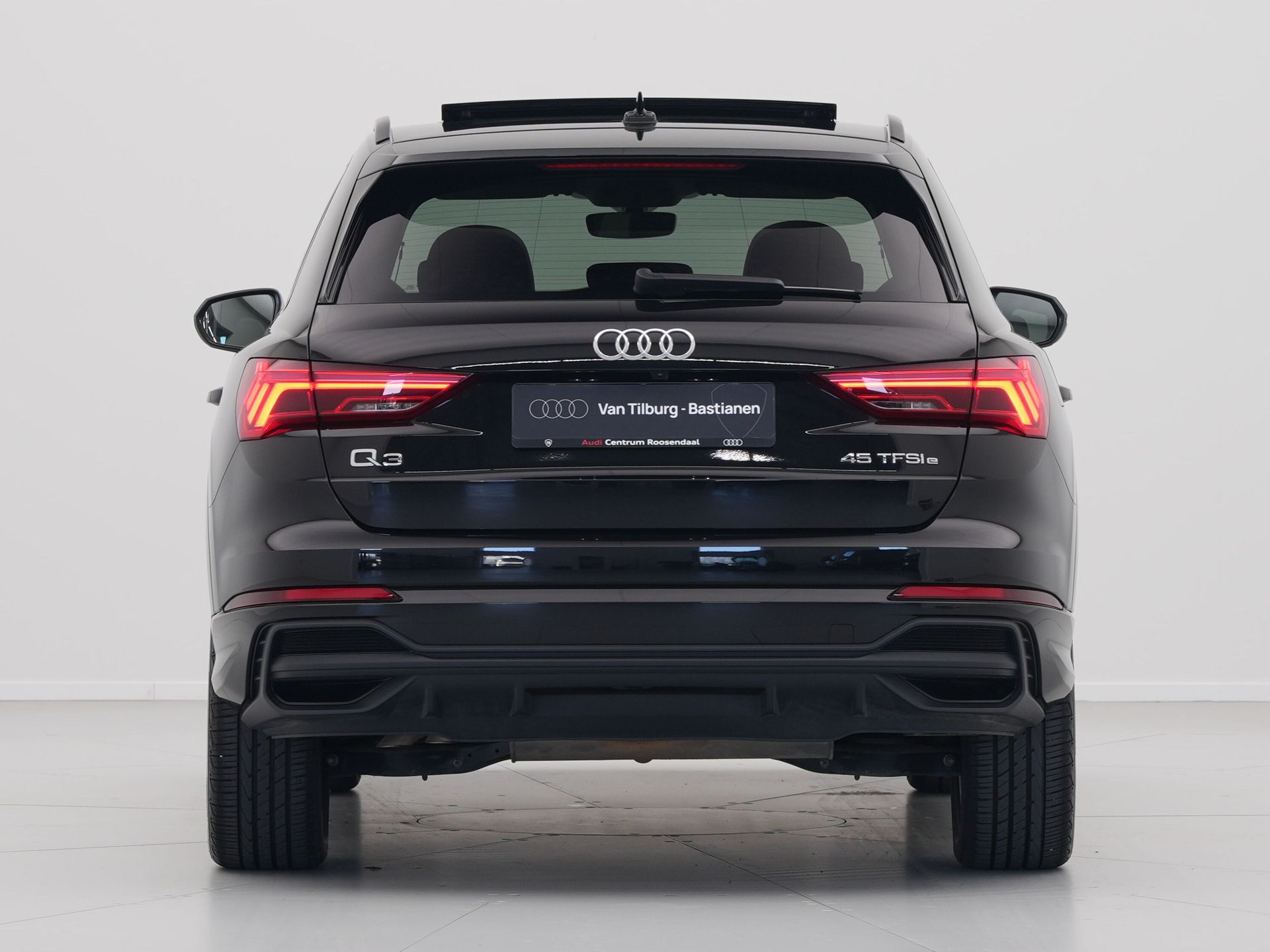 Audi - Q3 45 TFSI e S edition - 2023